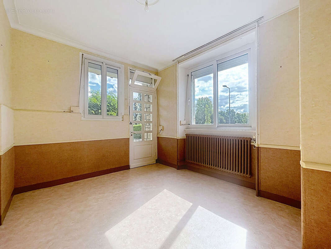 Maison à SAINT-MALO-DES-TROIS-FONTAINES