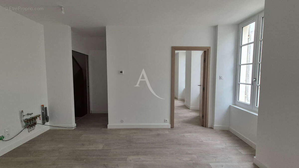 Appartement à SAINT-JEAN-D&#039;ANGELY