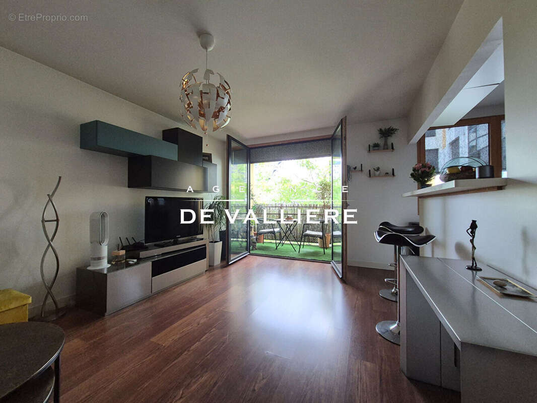 Appartement à NANTERRE