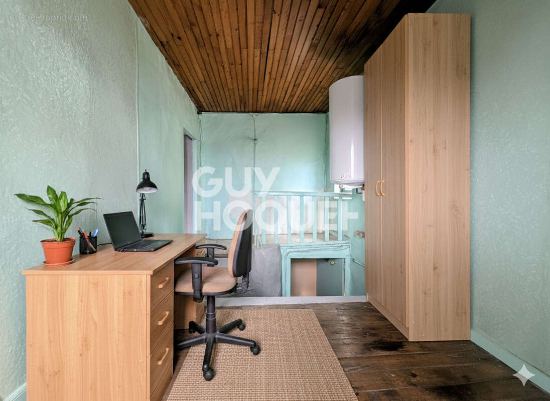 Maison à PONT-DU-CHATEAU