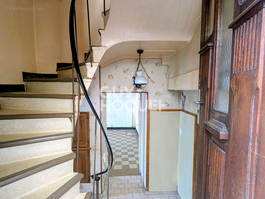 Maison à PONT-DU-CHATEAU