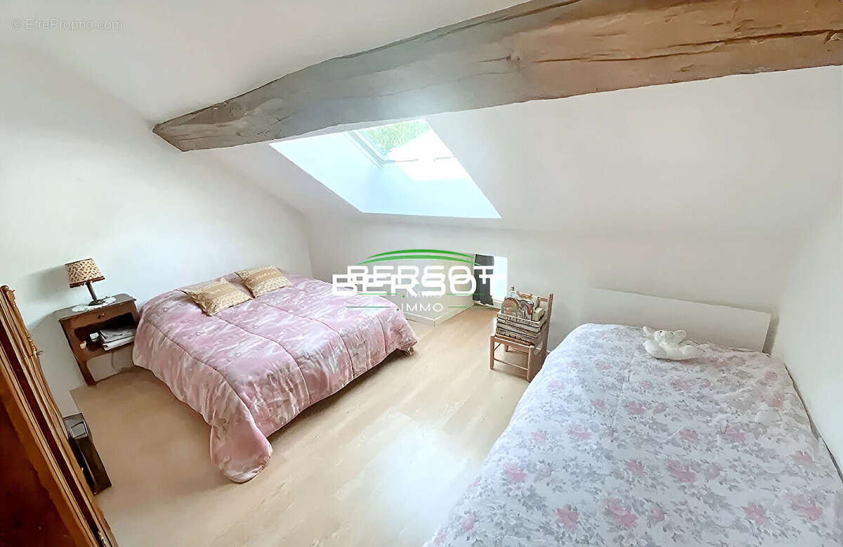 Maison à PORT-SUR-SAONE