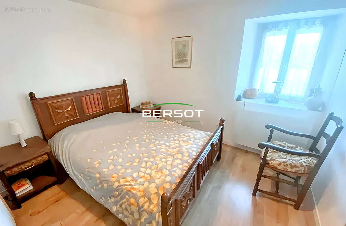 Maison à PORT-SUR-SAONE