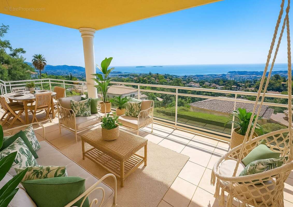 Maison à MANDELIEU-LA-NAPOULE