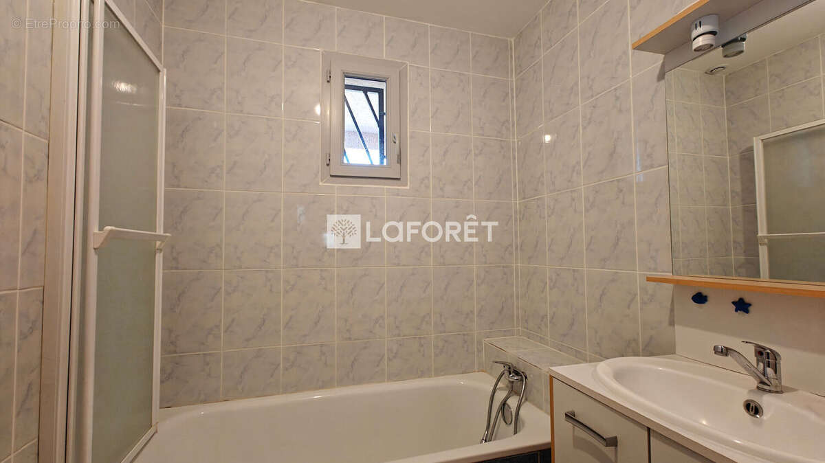 Maison à LE SAUZE-DU-LAC