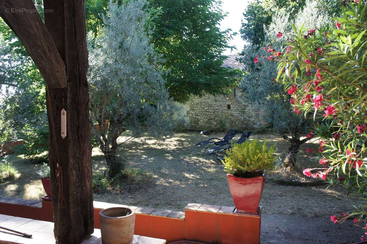 Maison à LOUBES-BERNAC