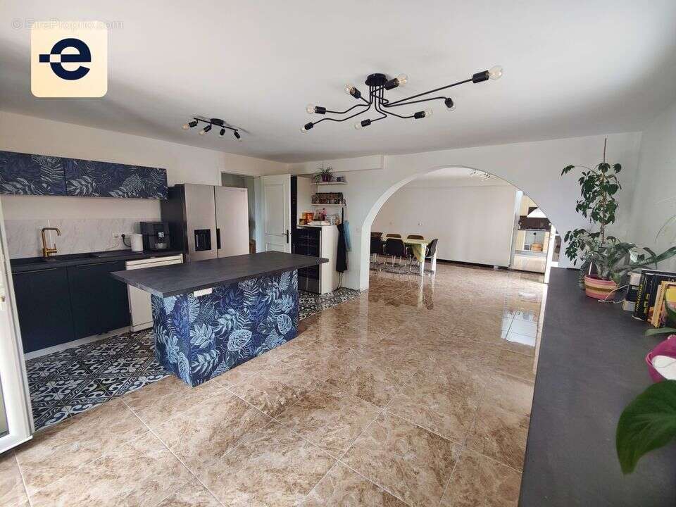 Maison à SERRES-MORLAAS