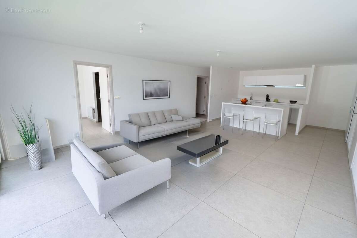 Maison à VILLENEUVE-LES-BEZIERS