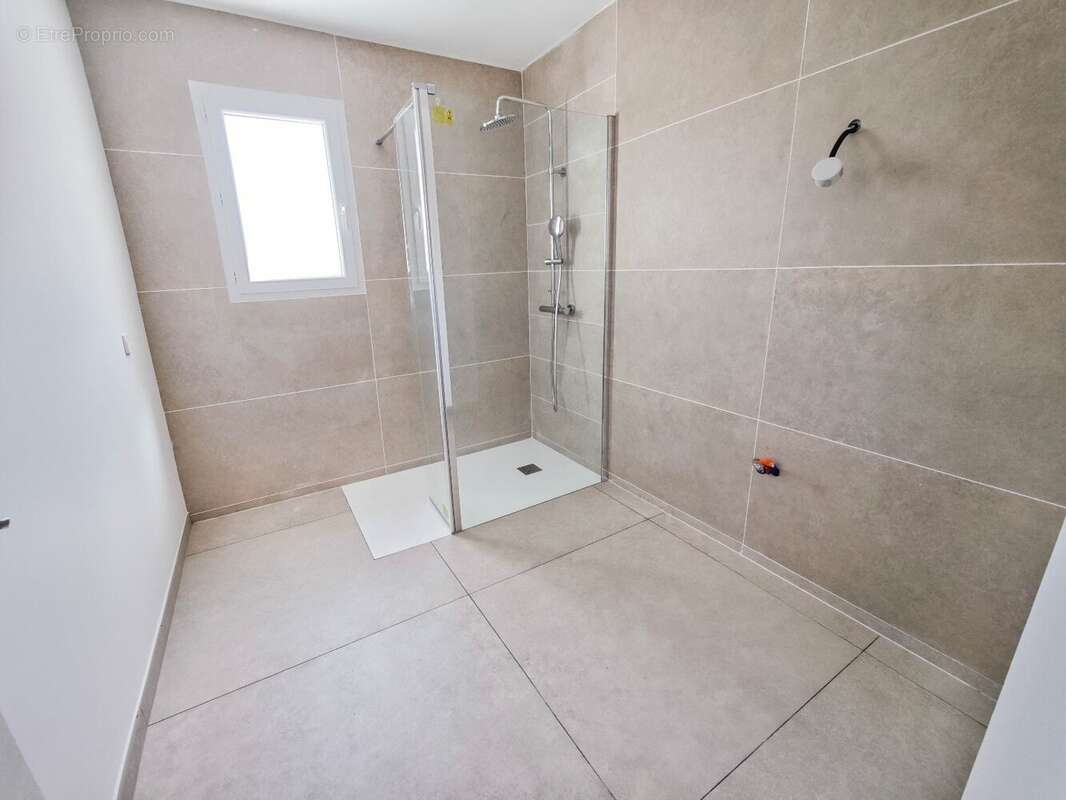 Maison à VILLENEUVE-LES-BEZIERS