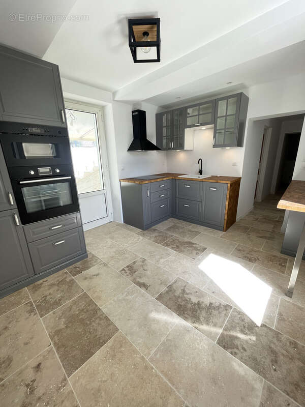 Maison à ROQUEVAIRE