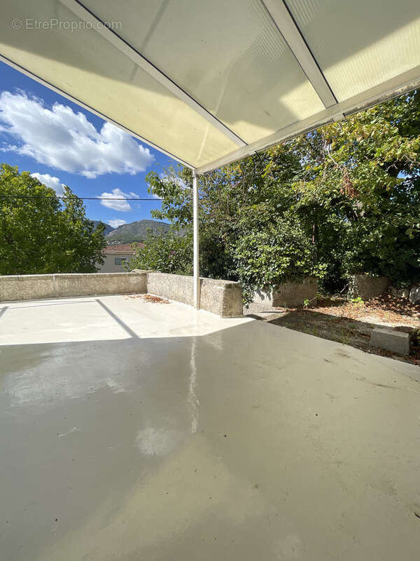 Maison à ROQUEVAIRE