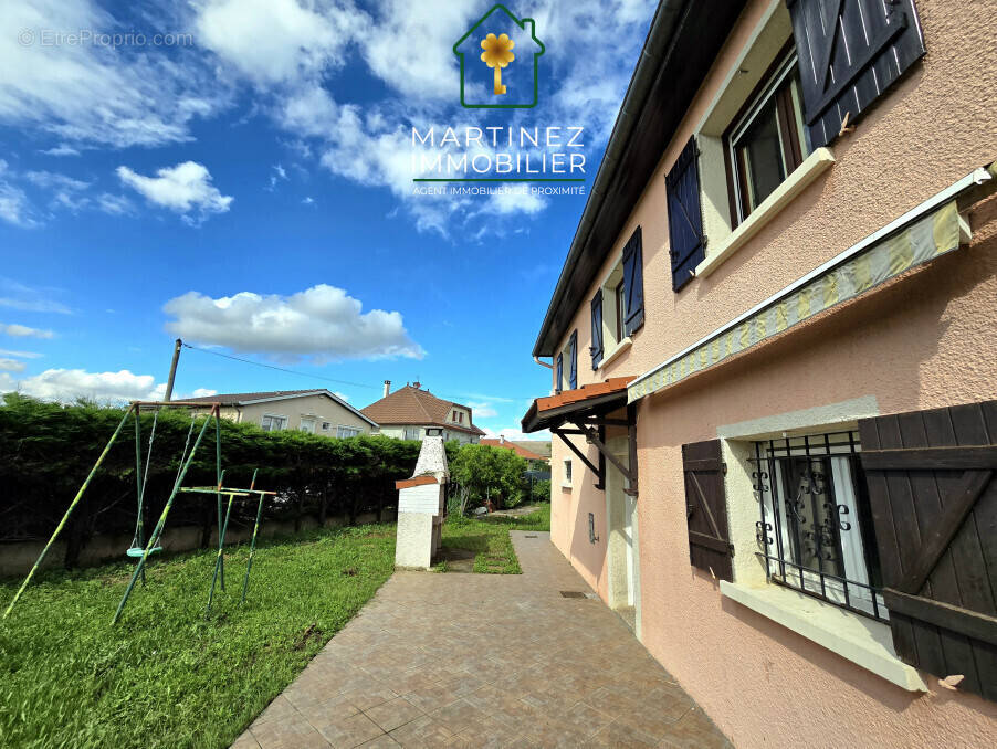 Maison à SAINT-PRIEST