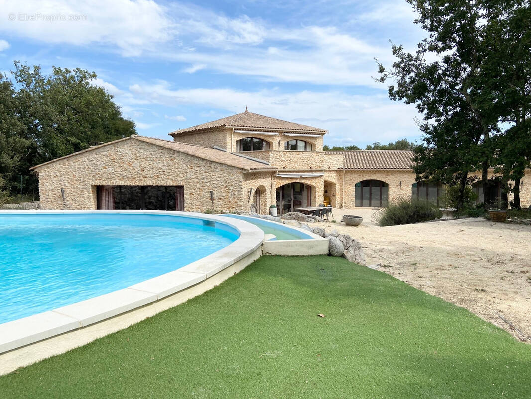 Maison à LABASTIDE-DE-VIRAC