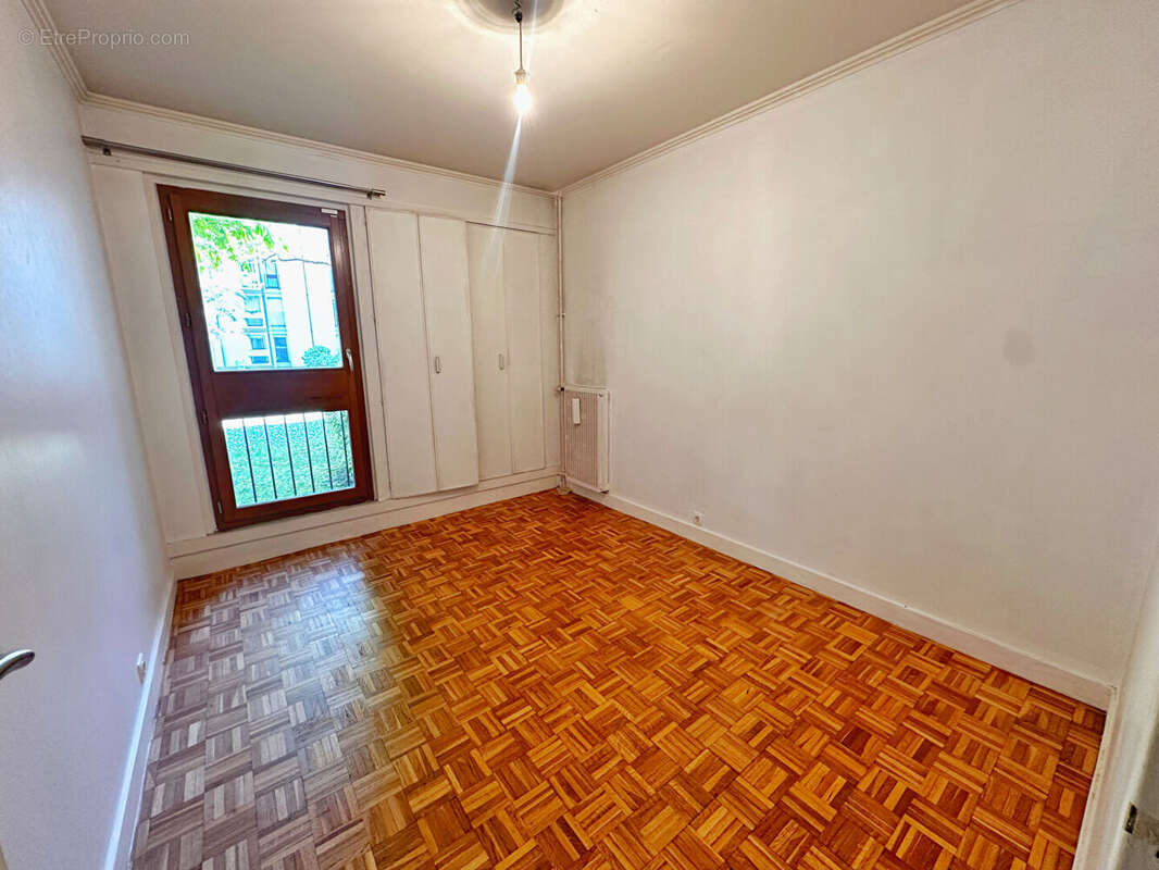 Appartement à NANTERRE