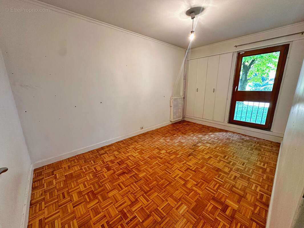 Appartement à NANTERRE