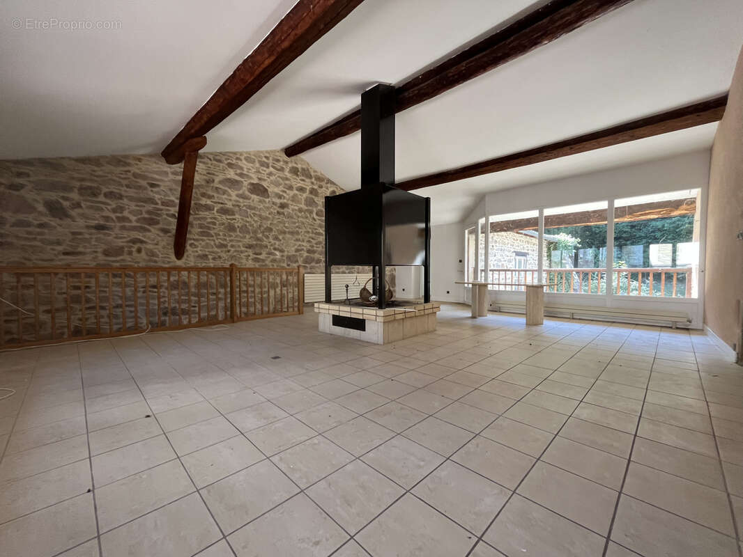 Appartement à CHASSELAY