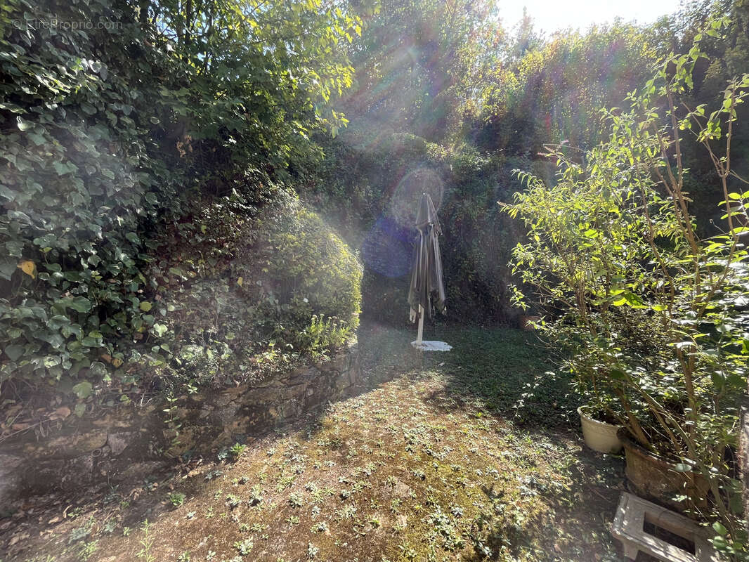 Appartement à CHASSELAY