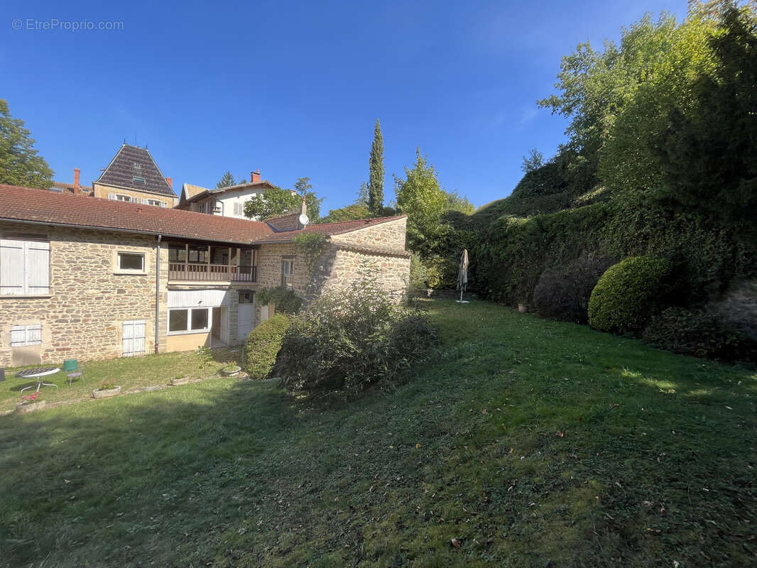 Appartement à CHASSELAY