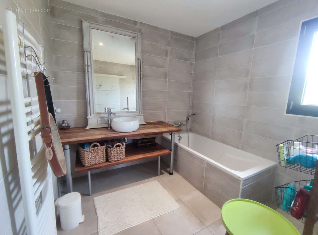 Maison à TOURNISSAN