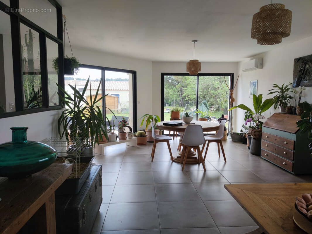 Maison à TOURNISSAN