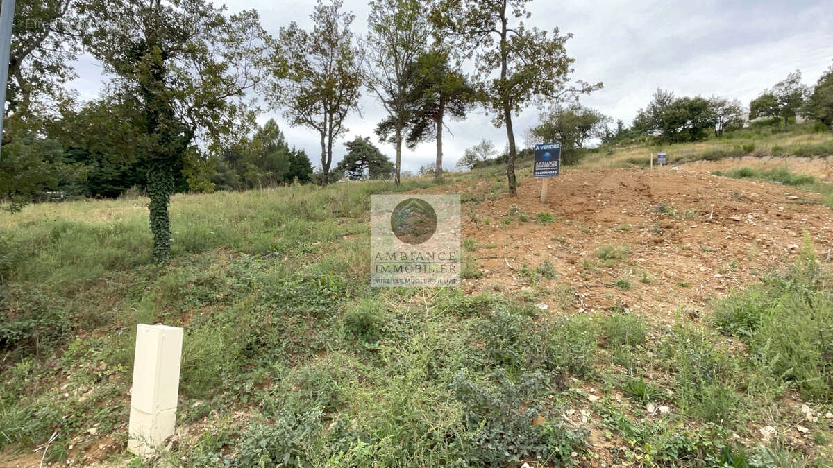 Terrain à SAINT-ROMAIN-DE-LERPS