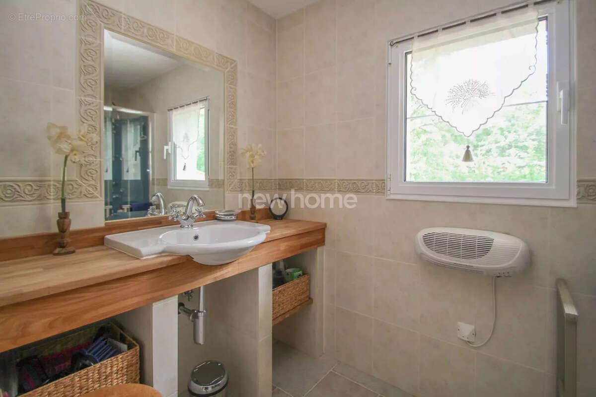 Maison à SAINT-PAUL-EN-FORET