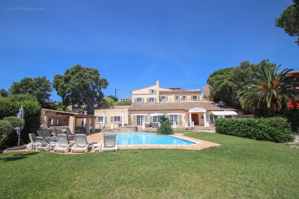 Maison à LES ADRETS-DE-L&#039;ESTEREL