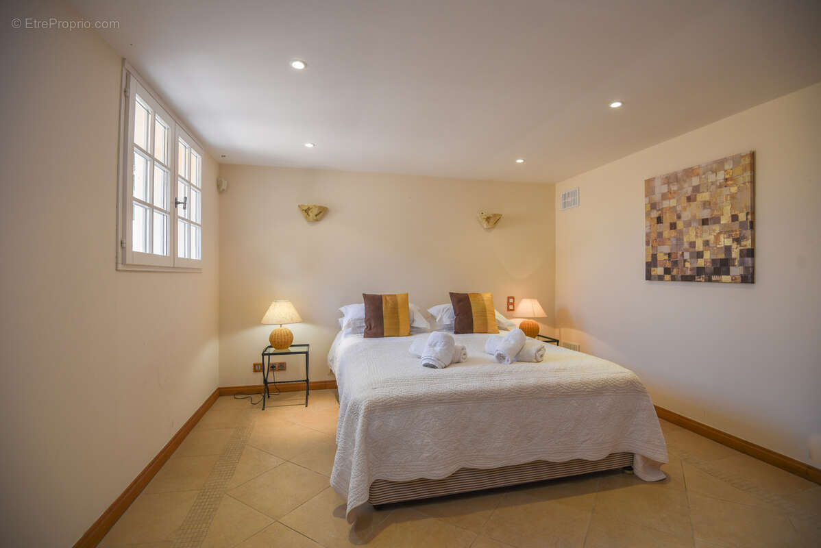 Maison à LES ADRETS-DE-L&#039;ESTEREL