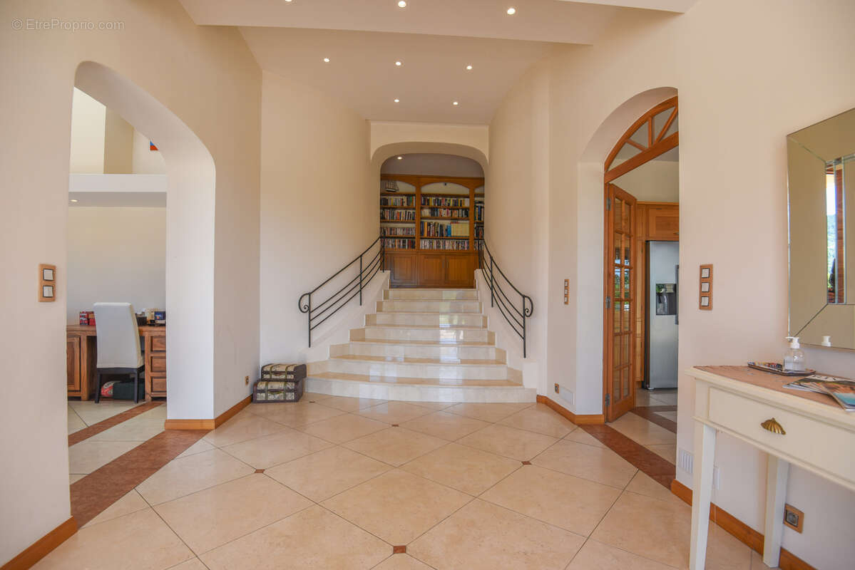 Maison à LES ADRETS-DE-L&#039;ESTEREL