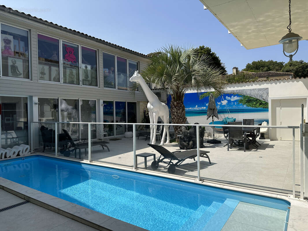 Maison à SAINT-EMILION