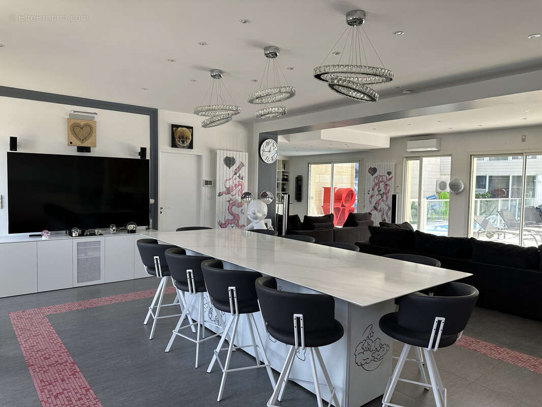 Maison à SAINT-EMILION