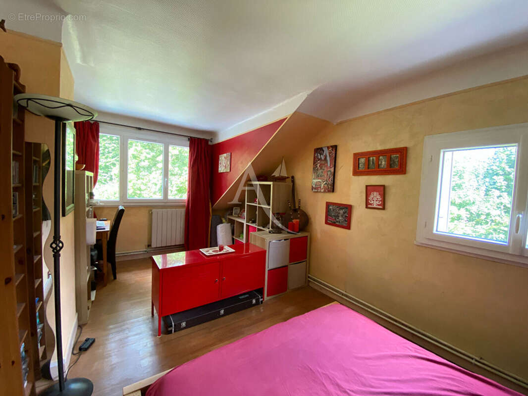 Maison à GOMETZ-LE-CHATEL