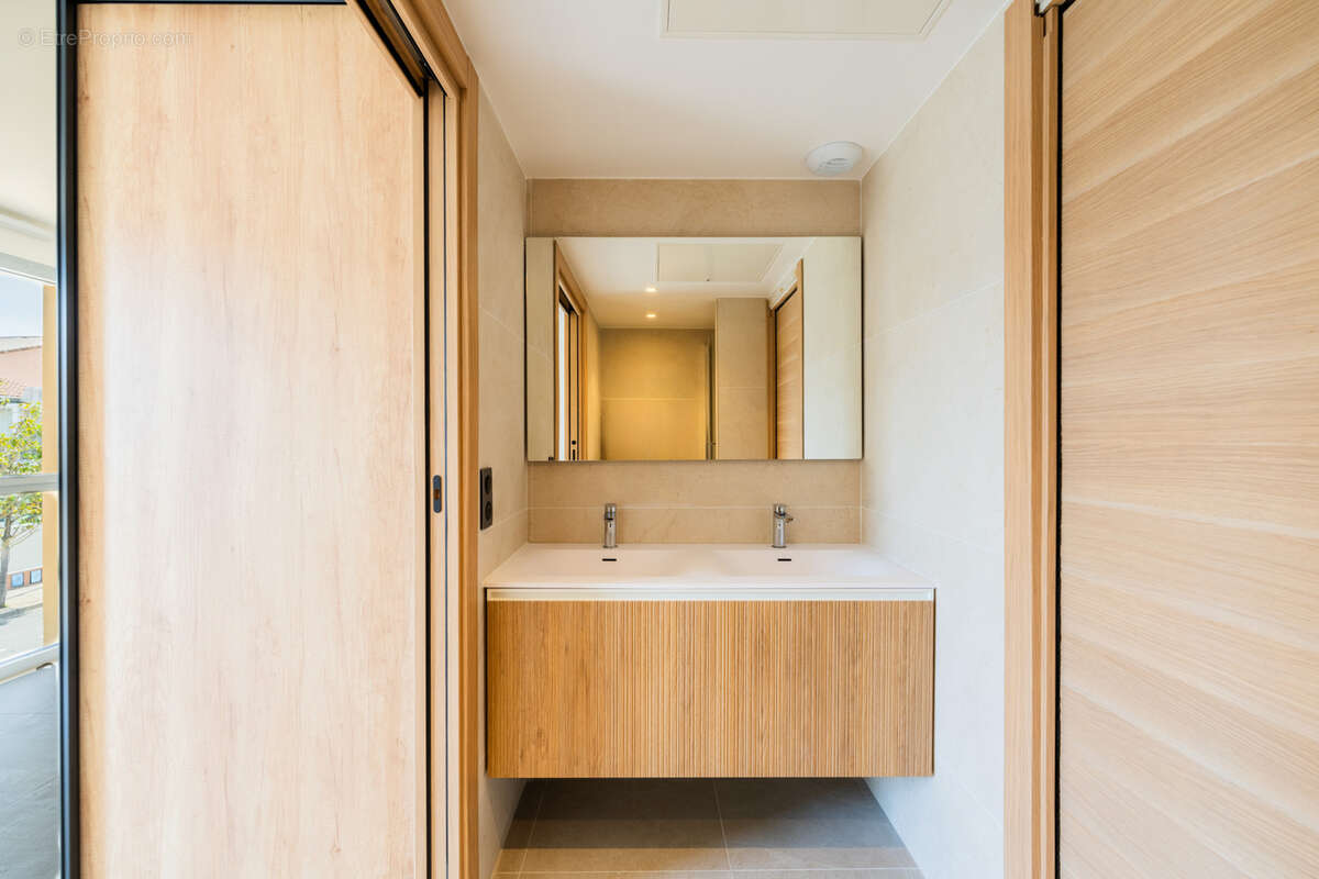 Appartement à SANARY-SUR-MER