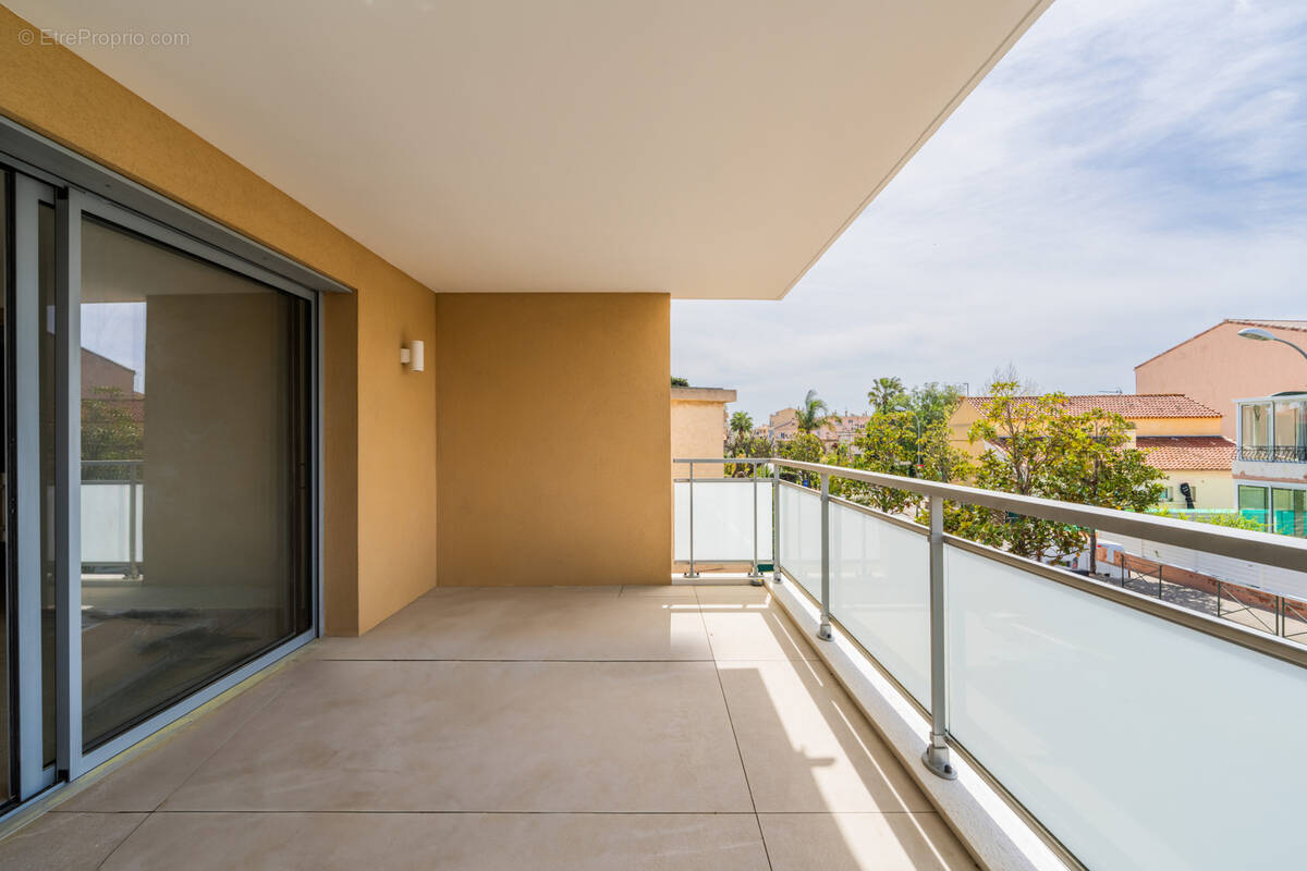 Appartement à SANARY-SUR-MER