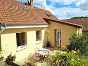 Maison à COUCY-LE-CHATEAU-AUFFRIQUE