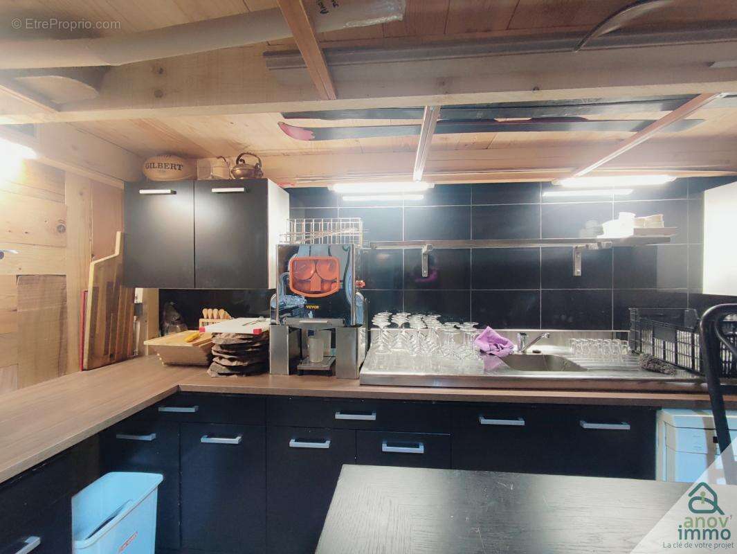 Commerce à CHAMROUSSE