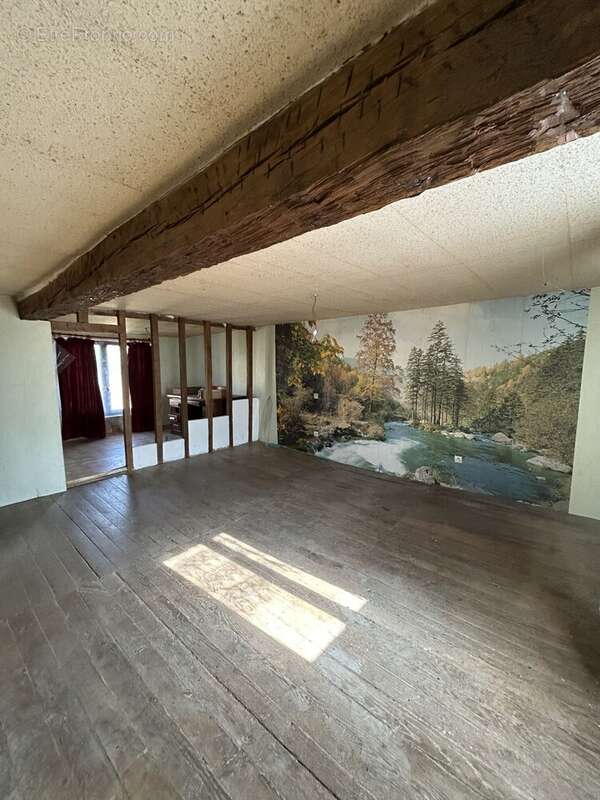 Maison à REMAUCOURT