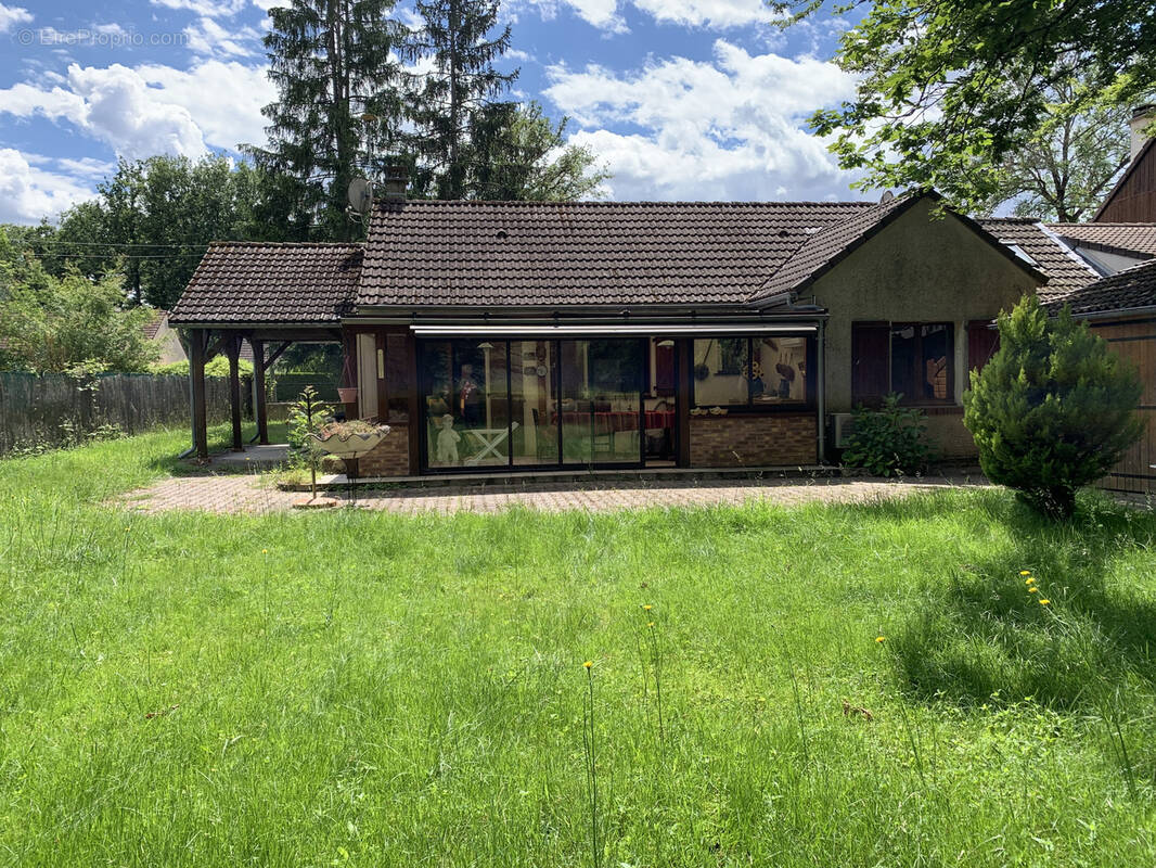 Maison à BAZOCHES-SUR-LE-BETZ