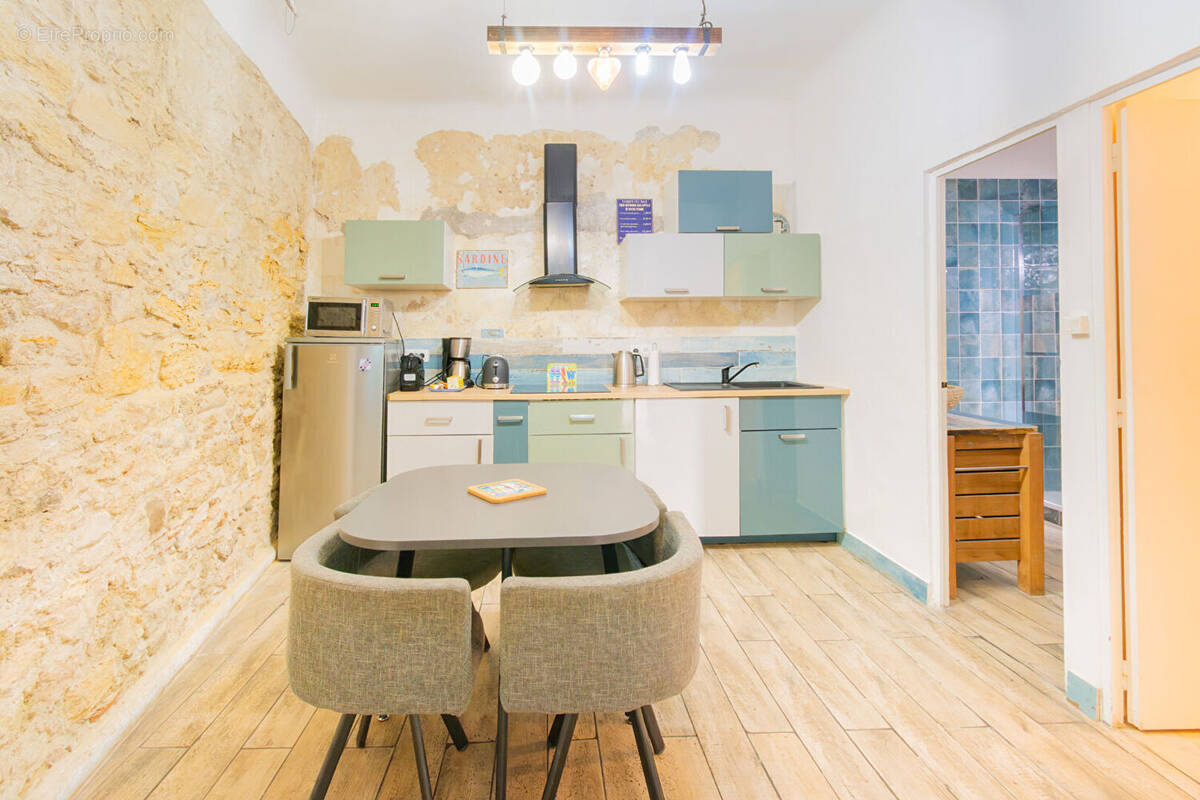 Appartement à MARSEILLE-2E