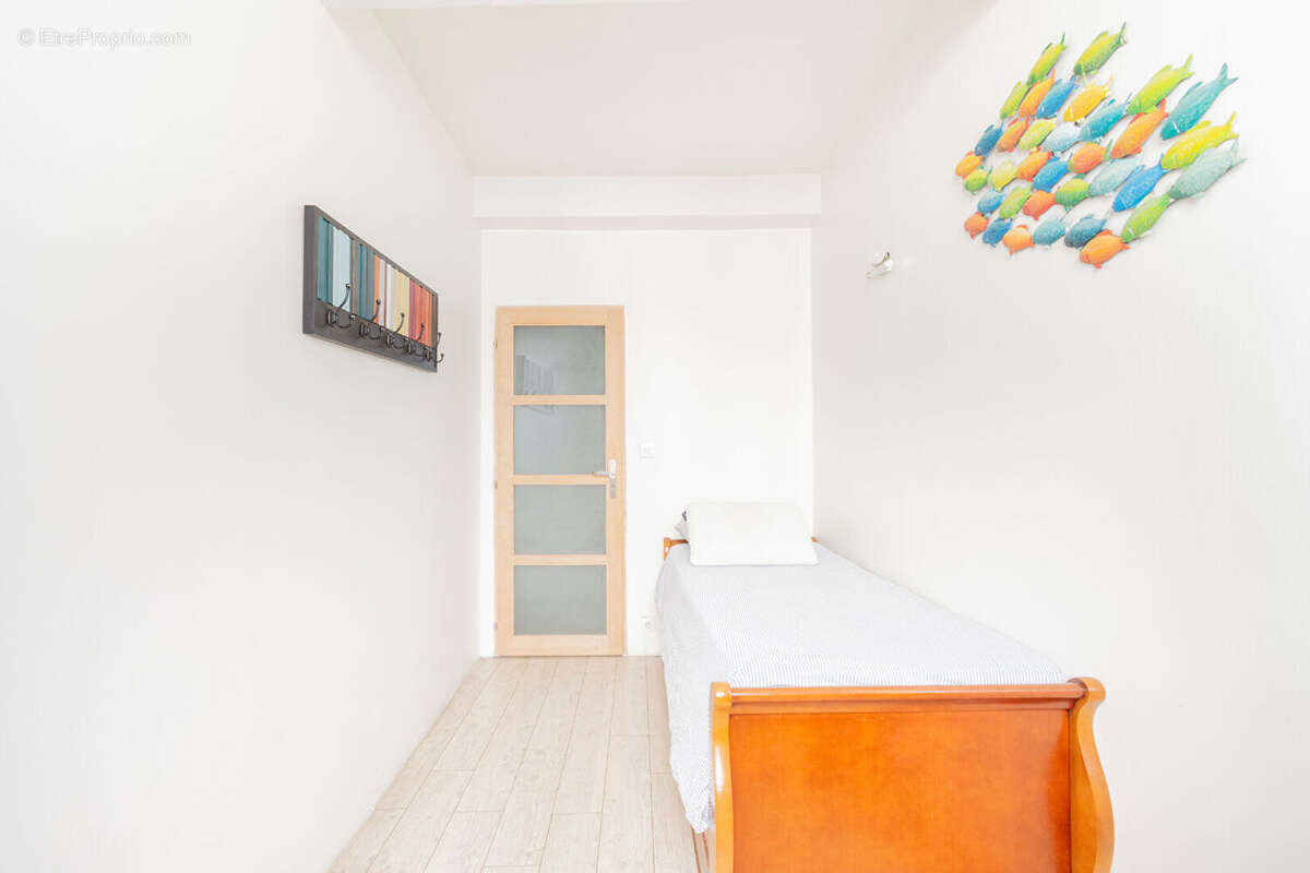 Appartement à MARSEILLE-2E