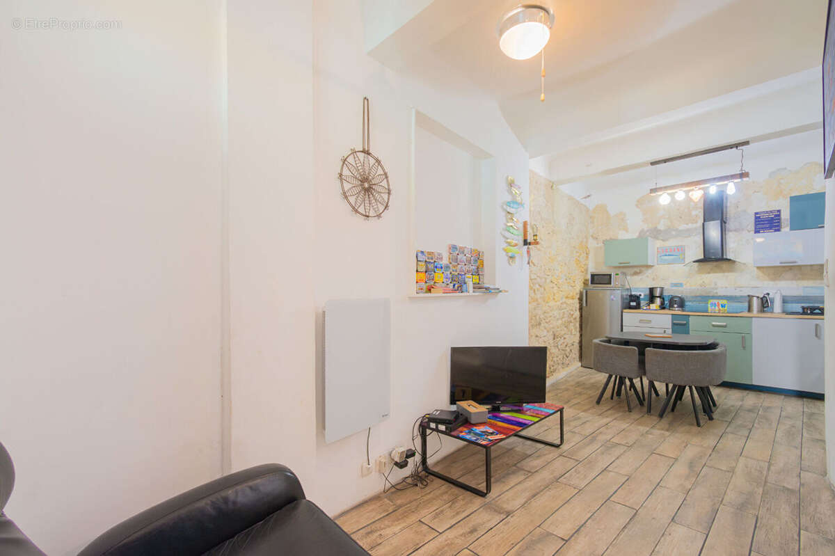 Appartement à MARSEILLE-2E