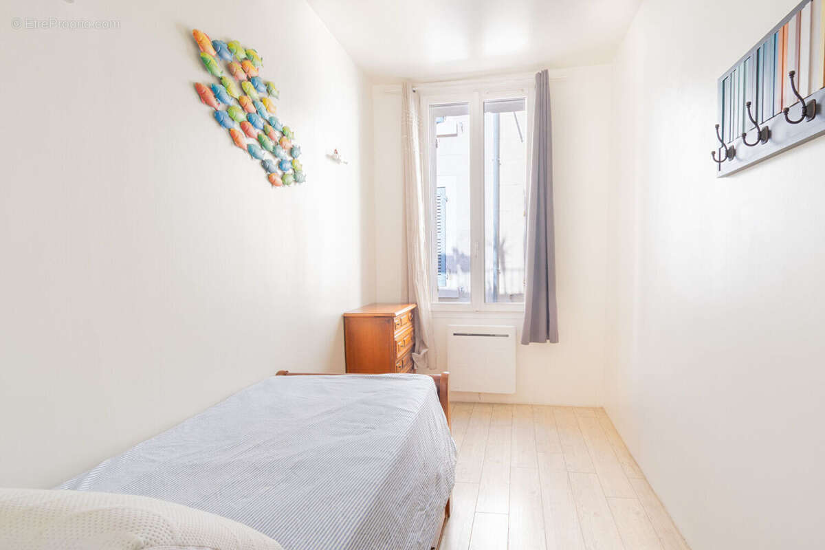 Appartement à MARSEILLE-2E