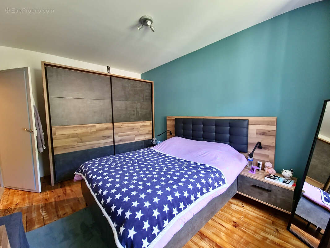 Appartement à POLMINHAC