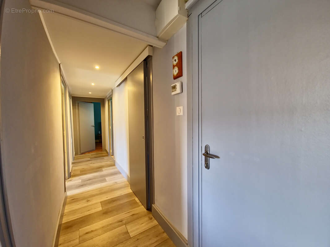 Appartement à POLMINHAC