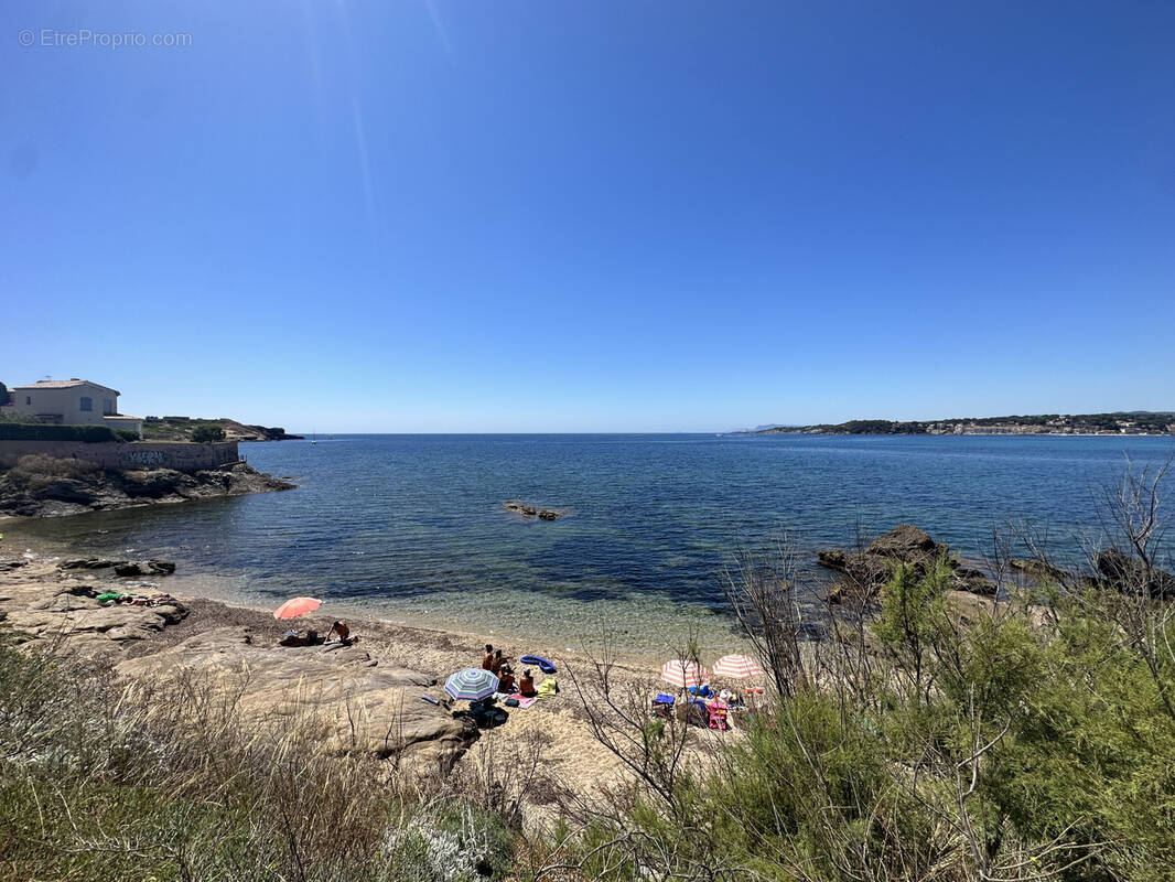 Appartement à SIX-FOURS-LES-PLAGES