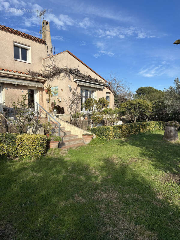 Maison à SAINT-CYPRIEN