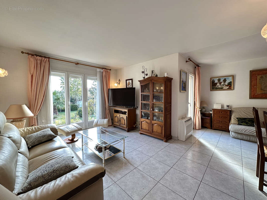 Maison à SAINT-CYPRIEN