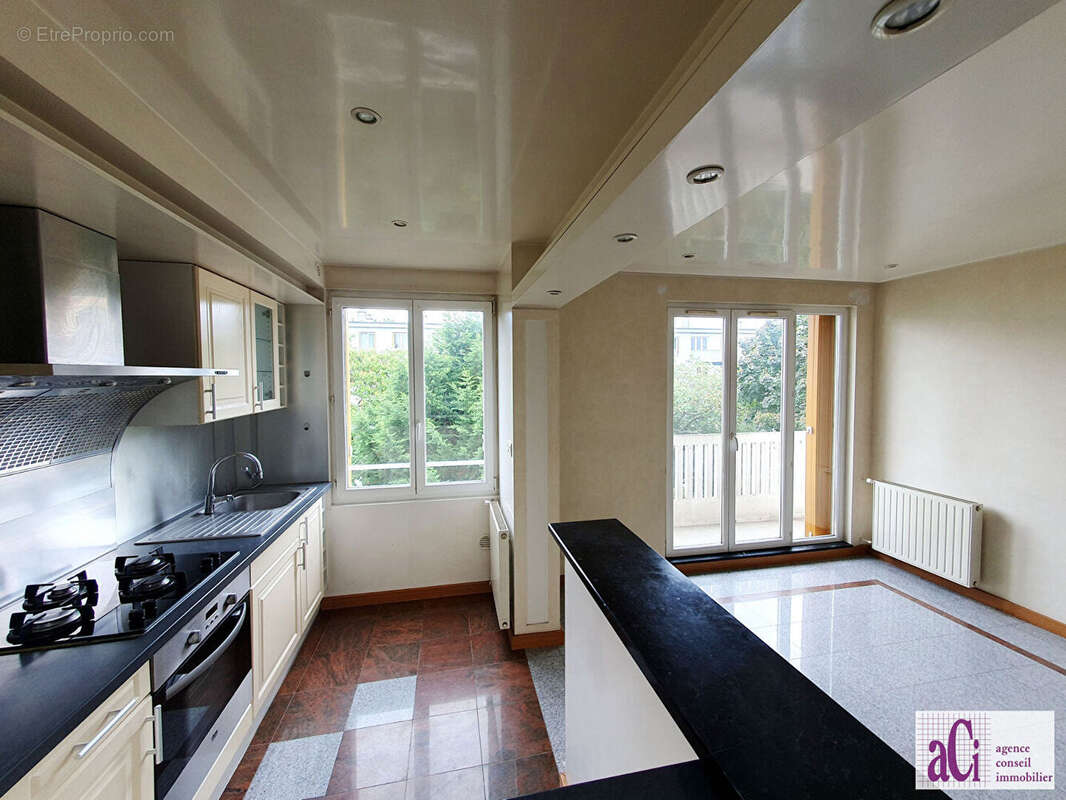 Appartement à CHEVILLY-LARUE