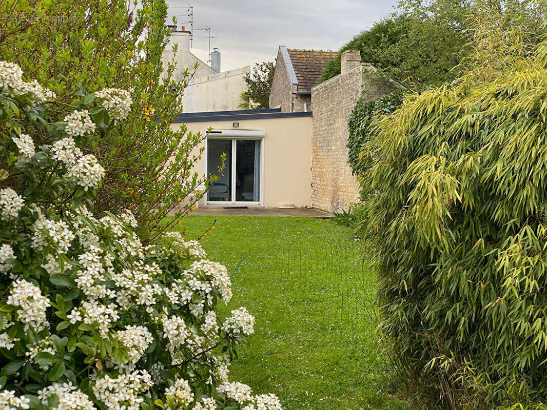 Maison à BIEVILLE-BEUVILLE