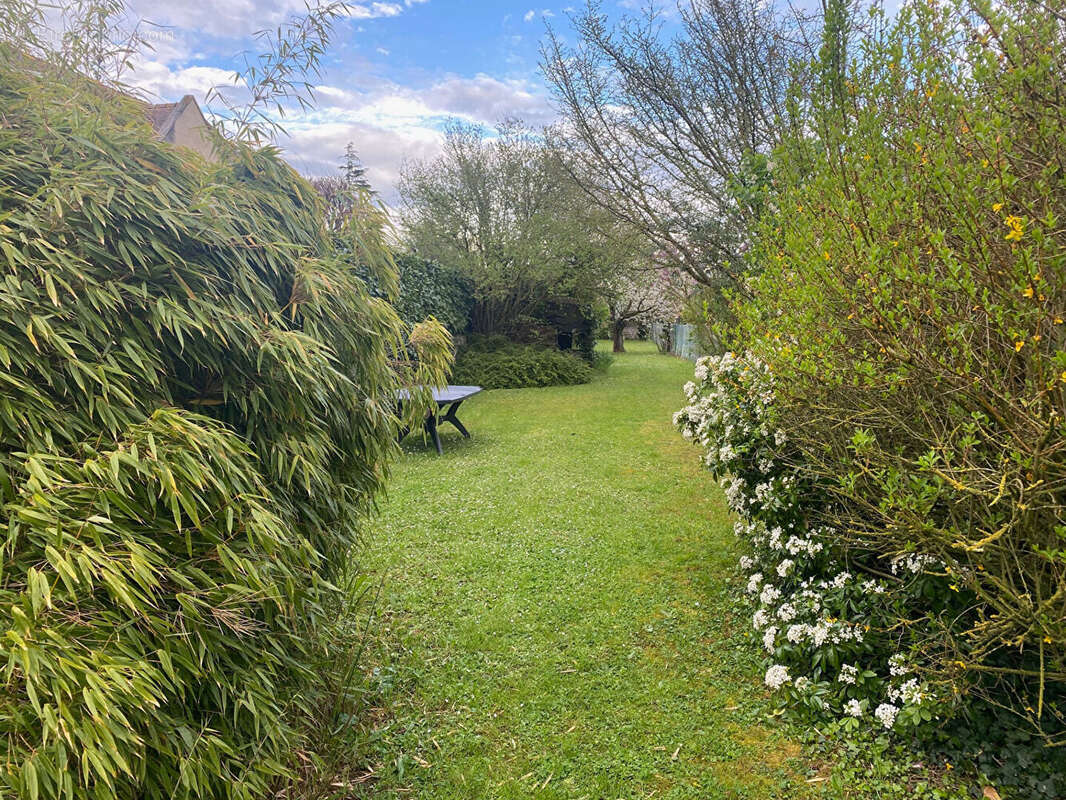 Maison à BIEVILLE-BEUVILLE